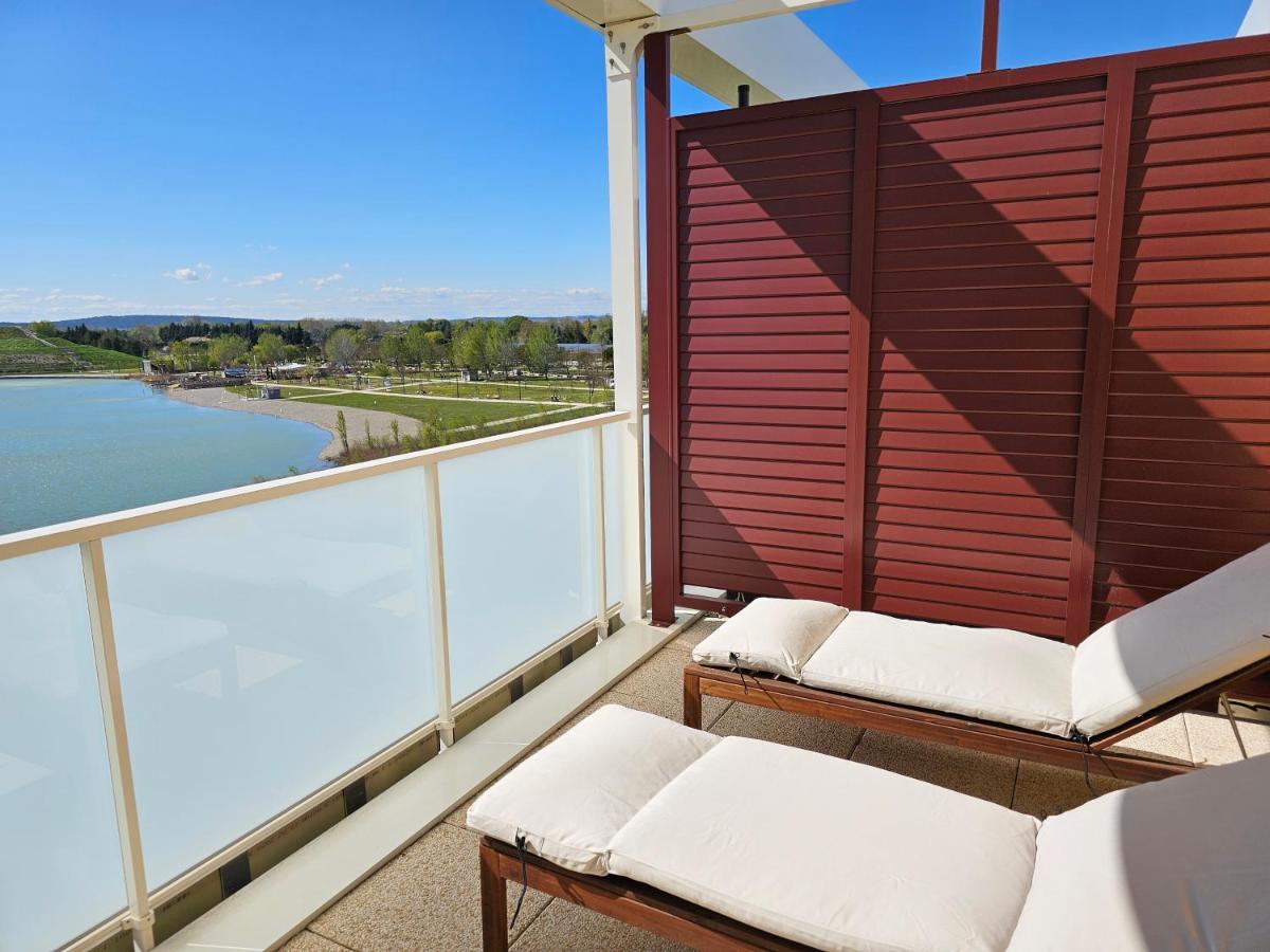 Lakeside Provence - Appartement 4 Etoiles Face Au Lac De Monteux Exteriör bild