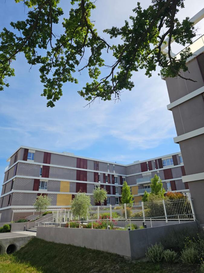 Lakeside Provence - Appartement 4 Etoiles Face Au Lac De Monteux Exteriör bild